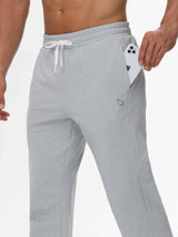 Close-up of zippered side pocket for phone on Baleaf men's light gray fleece lined pants