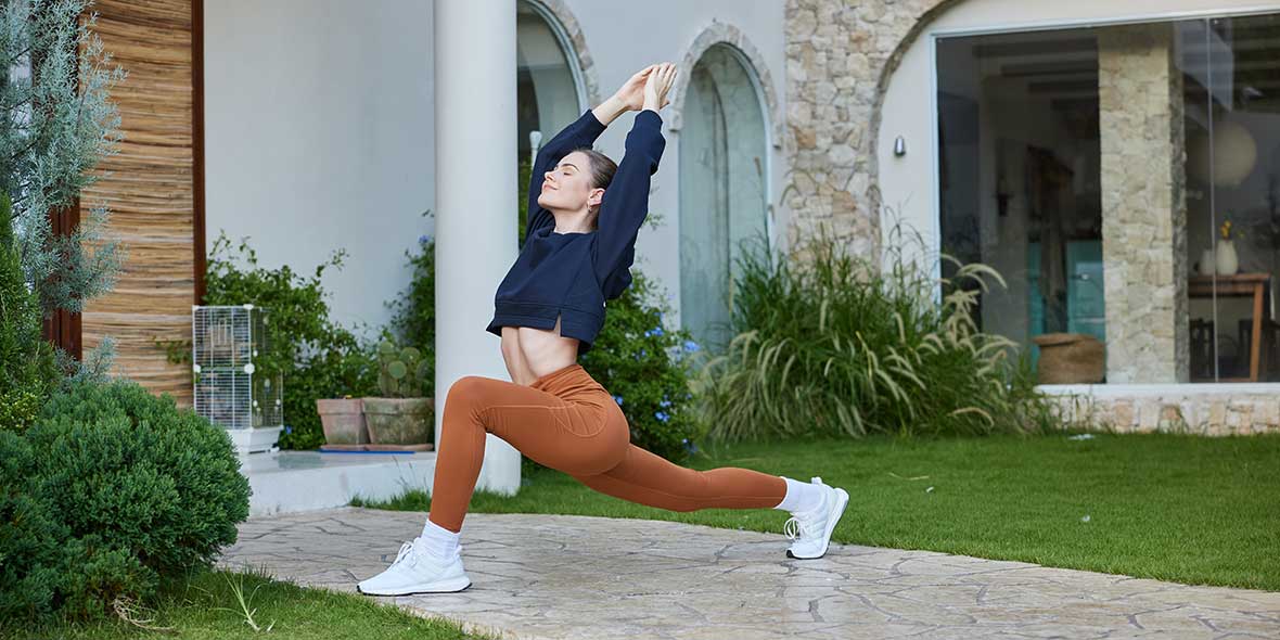 Winter Yoga for Warmth: Poses to Keep You Cozy All Season Long - Baleaf Sports