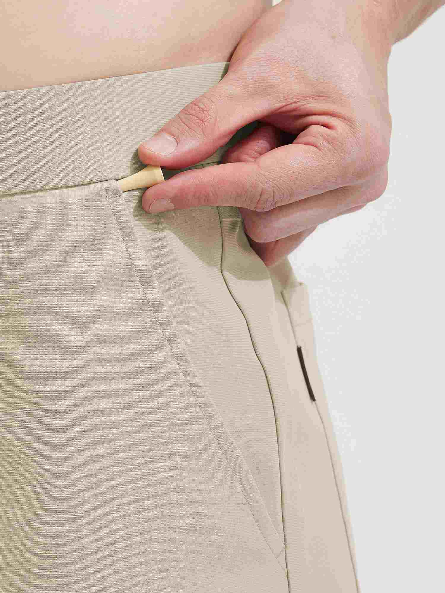 #color_Khaki