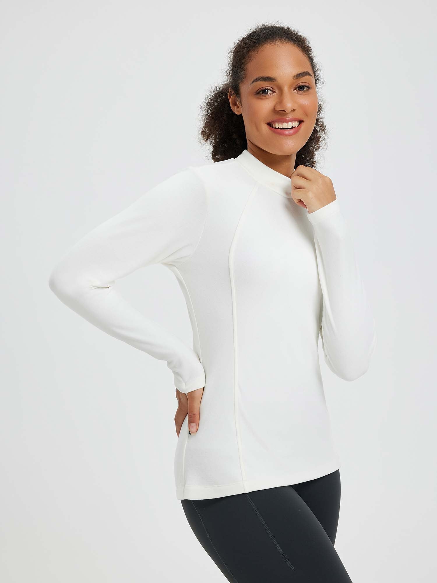 White fleece running long-sleeve half-turtleneck t-shirt with mock neck & thumb loops. #Color_Lucent White