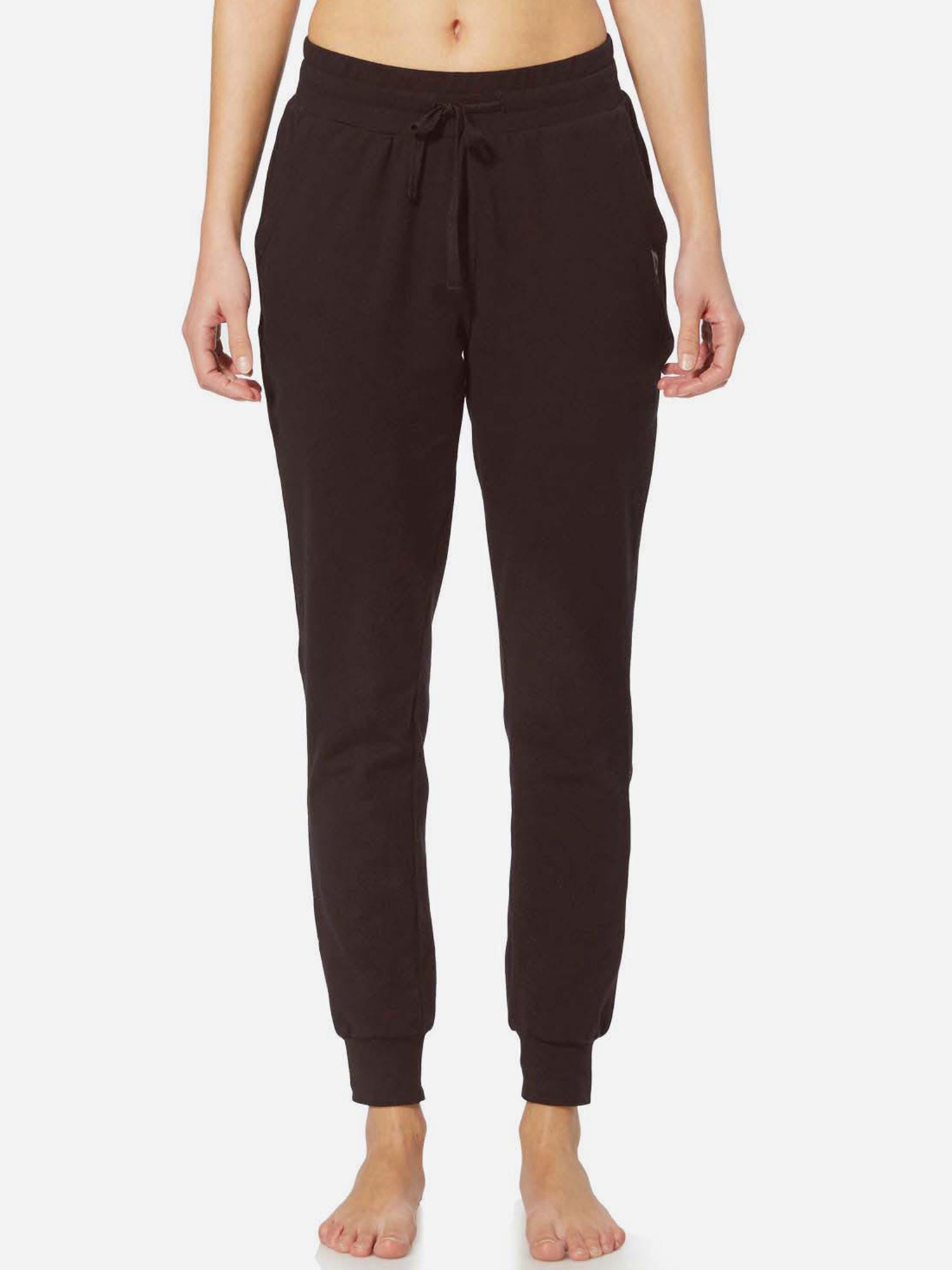 Women's dark tapered cotton sweatpants with drawstring and cuffed ankles #color_Dark Brown
