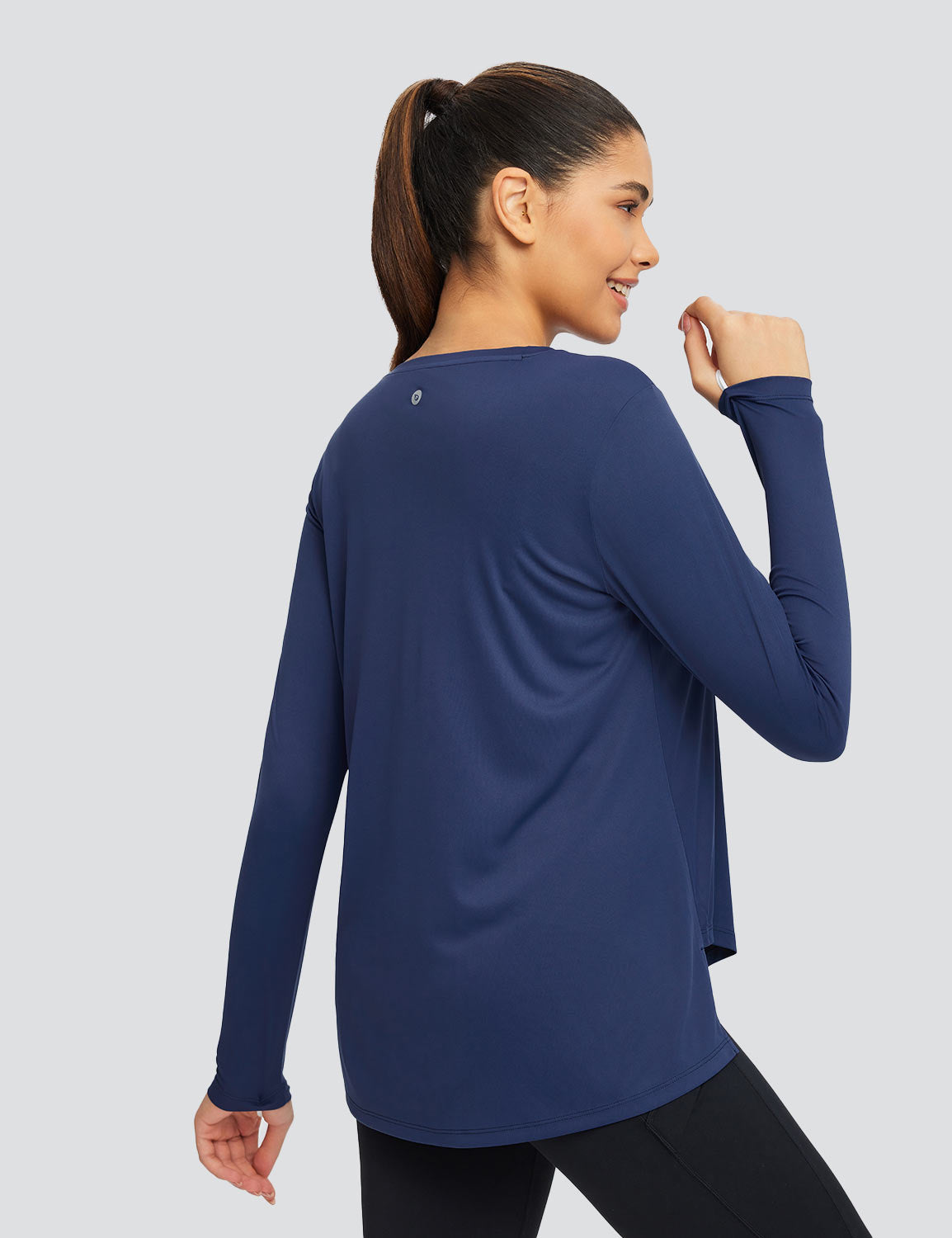 Navy blue loose crew neck long sleeve t-shirt with flowing hem for women