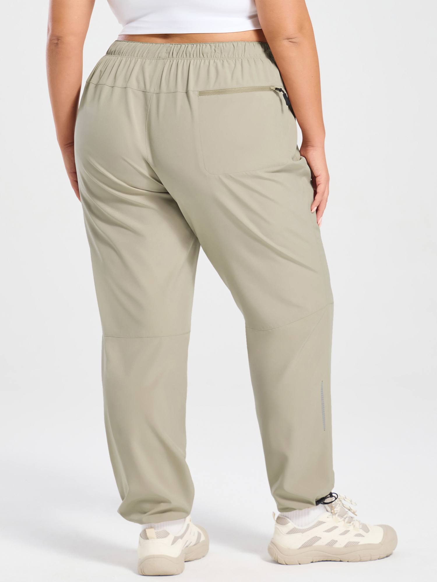 #color_Khaki