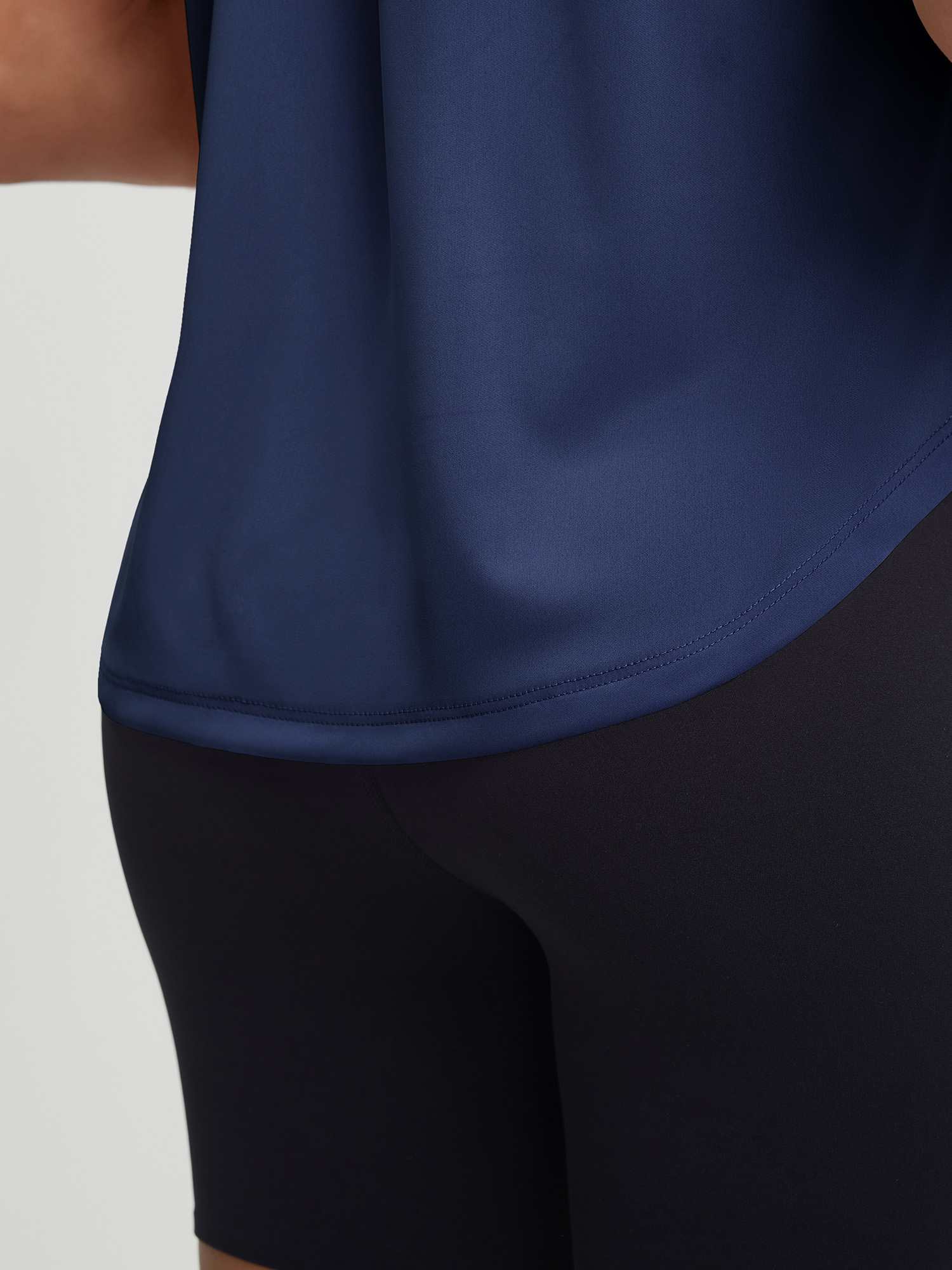 #color_Navy