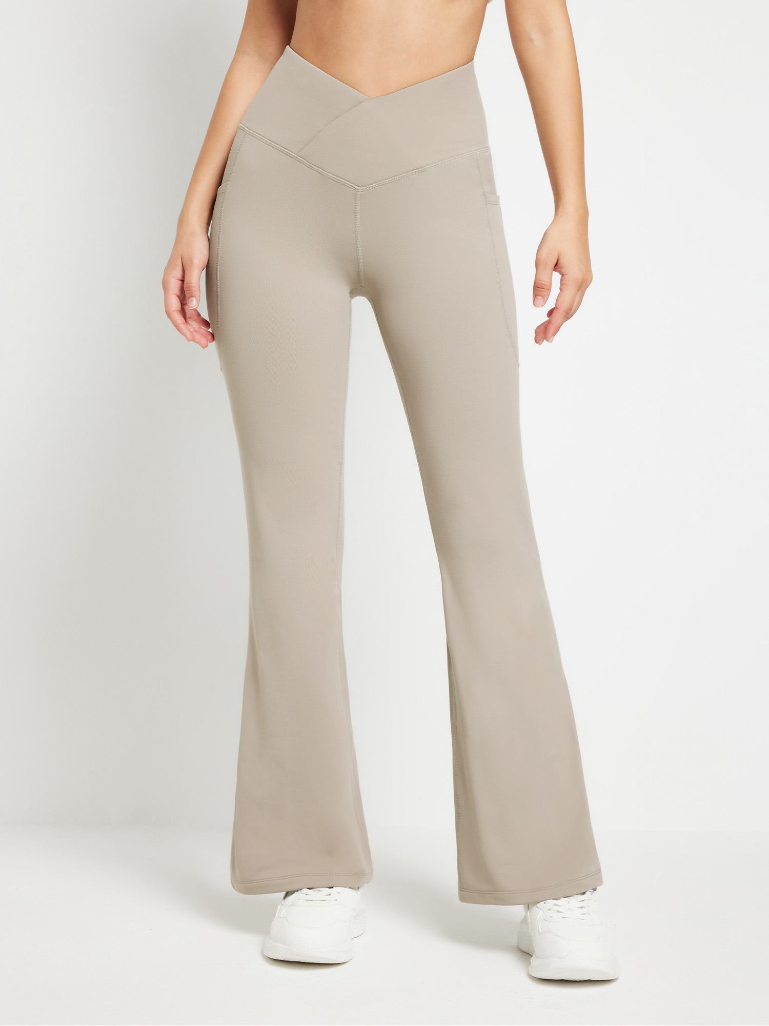 #color_Khaki